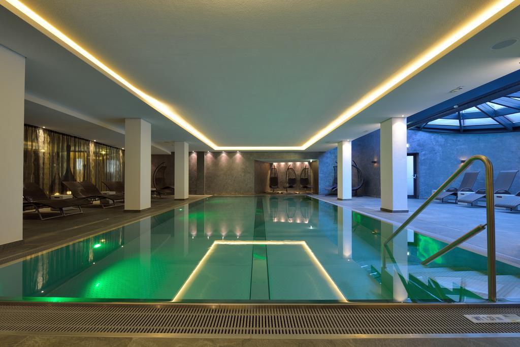 Hotel Latini Zell am See Exterior photo